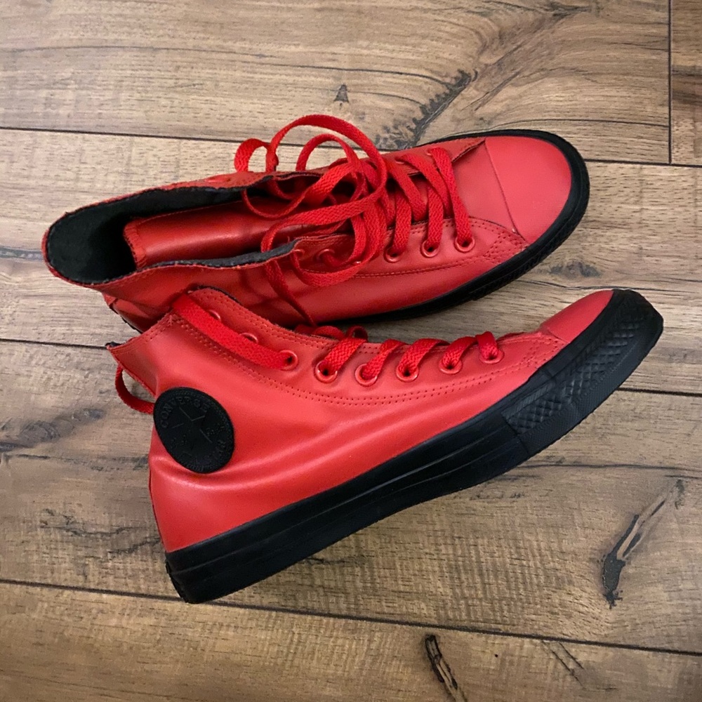 Red leather Converse size Men 7.5